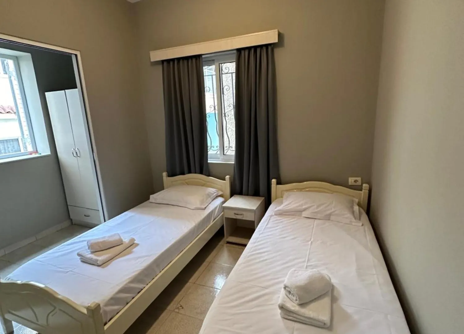 Olivias Apartments City Center Sarandë